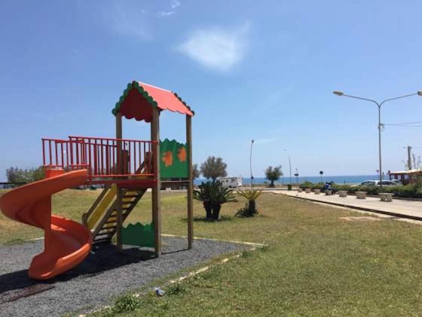 הוילה אבולה Casa Vacanze Robinson מראה חיצוני תמונה
