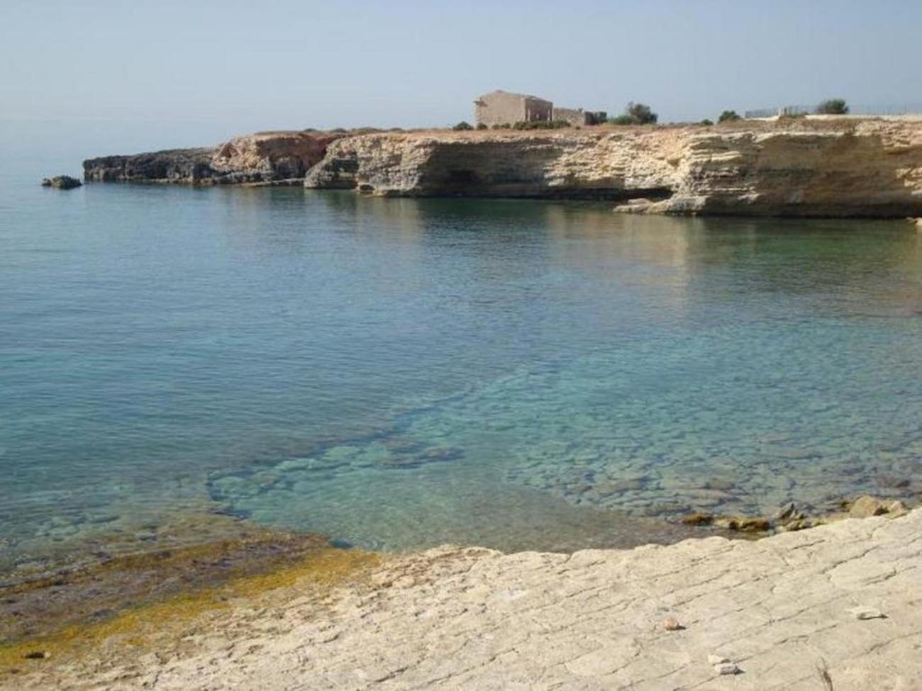 הוילה אבולה Casa Vacanze Robinson מראה חיצוני תמונה